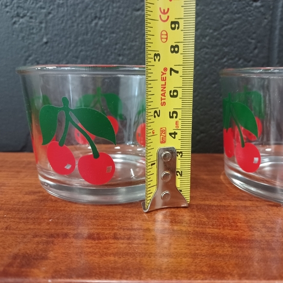 🍒 Vintage Cherry Glass Bowls Set Of 2 - Picture 4 of 7